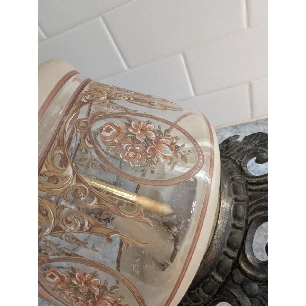 Vintage Accurate Casting Co. Hurricane Floral Glass Lamp
